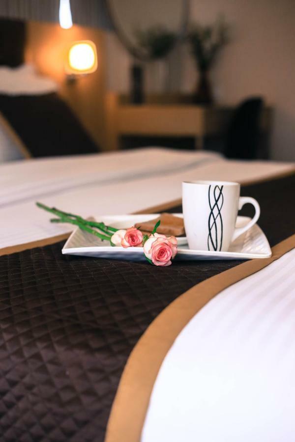 Hotel Sadbhav Villa Σουράτ Εξωτερικό φωτογραφία
